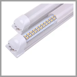 Falra szerelhető led lámpa 120 cm- átlátszó