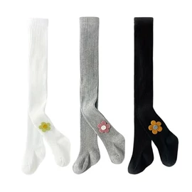 Lány harisnyanadrág szett – 3 pár, virágos díszítéssel GG127995-11