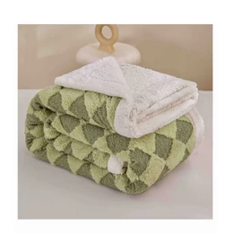 Sherpa pléd zöld–fehér rombusz mintával 150×200 cm ZF-Z150