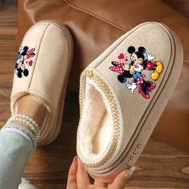 Bélelt házipapucs – Mickey és Minnie mintával KR5095256