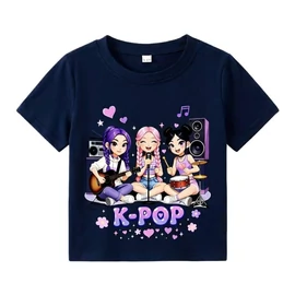 K-POP Energikus Lánybanda – Képregényes Rövidujjú Póló 65M2K5G420-2