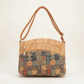 Mintás női válltáska parafa hatású anyaggal Taska-002