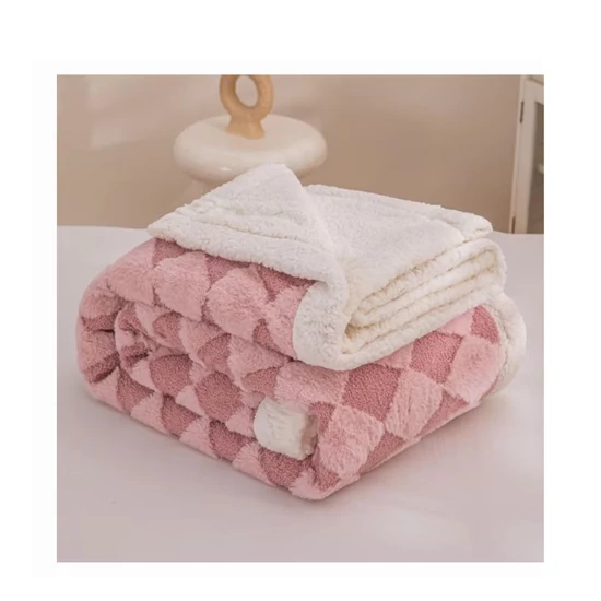 Sherpa pléd rózsaszín–fehér rombusz mintával 200×220 cm ZF-P200